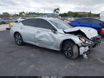  Salvage Nissan Altima