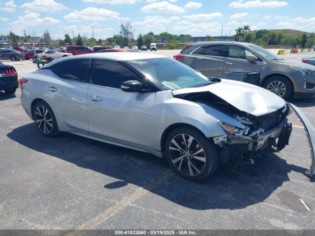  Salvage Nissan Maxima