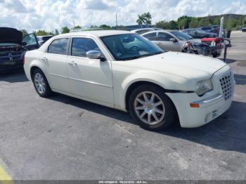  Salvage Chrysler 300c