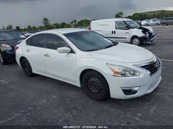  Salvage Nissan Altima