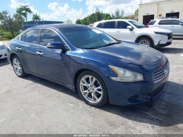  Salvage Nissan Maxima