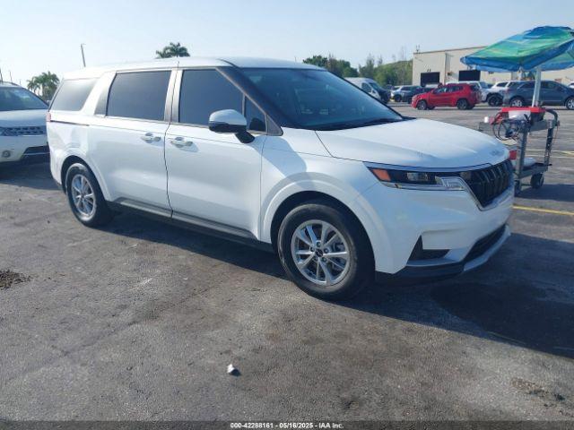  Salvage Kia Carnival