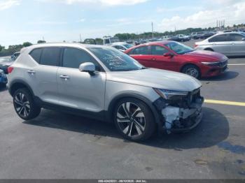  Salvage Volvo XC40