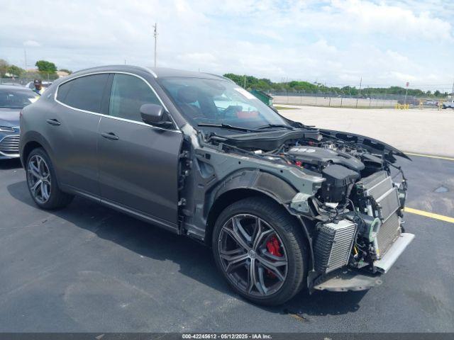  Salvage Maserati Levante