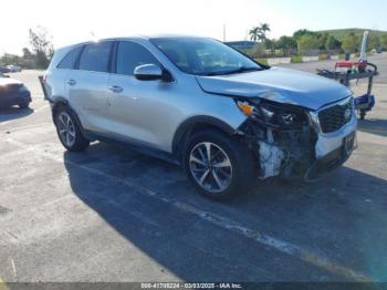  Salvage Kia Sorento