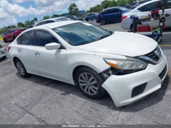  Salvage Nissan Altima