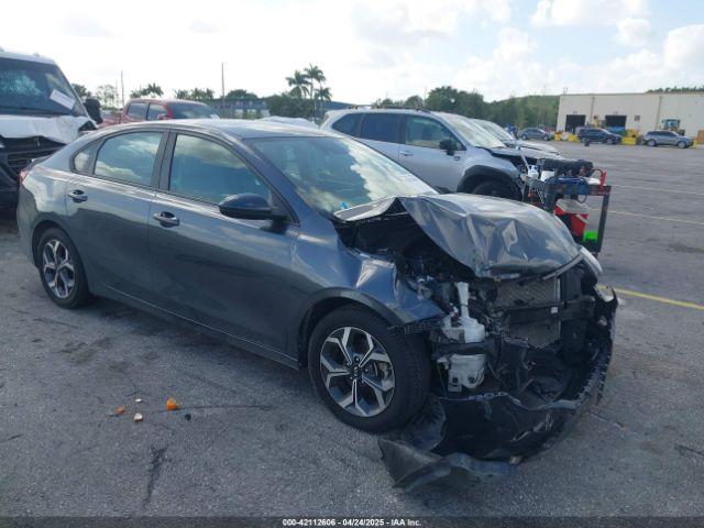  Salvage Kia Forte