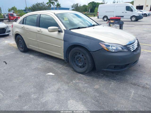  Salvage Chrysler 200