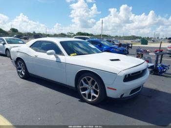  Salvage Dodge Challenger