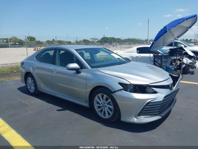  Salvage Toyota Camry