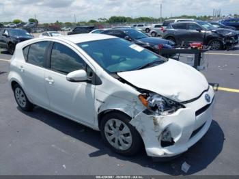  Salvage Toyota Prius c