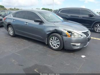  Salvage Nissan Altima