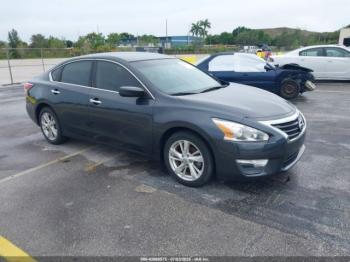  Salvage Nissan Altima