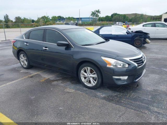  Salvage Nissan Altima