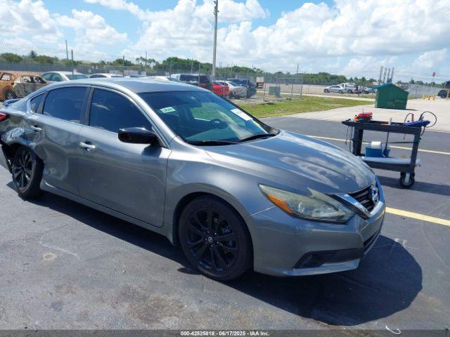  Salvage Nissan Altima