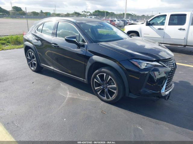  Salvage Lexus Ux
