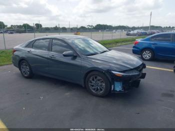  Salvage Hyundai ELANTRA