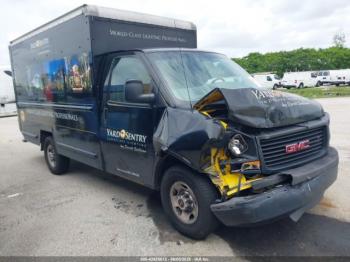  Salvage General Motors Savana Cutaway