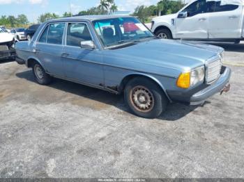  Salvage Mercedes-Benz 300