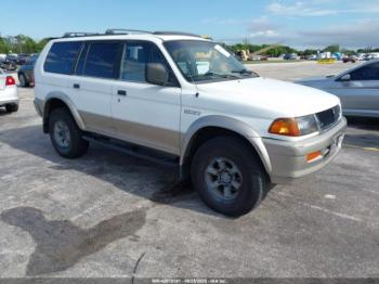  Salvage Mitsubishi Montero Sport