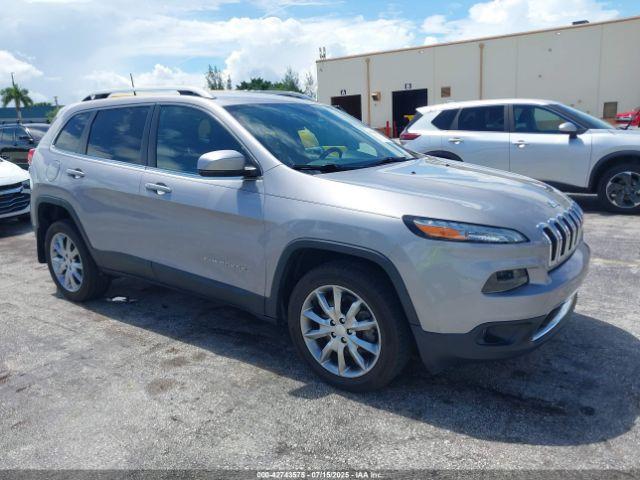  Salvage Jeep Cherokee