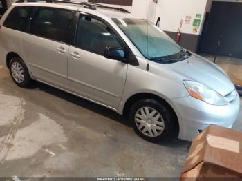  Salvage Toyota Sienna