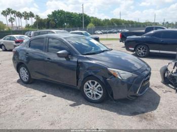  Salvage Toyota Yaris