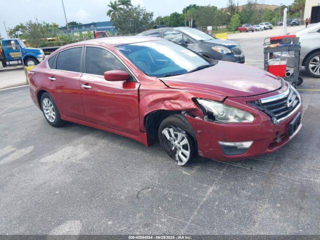  Salvage Nissan Altima