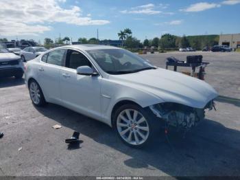  Salvage Jaguar XF