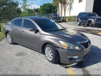 Salvage Nissan Altima