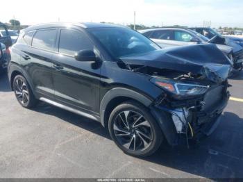  Salvage Hyundai TUCSON