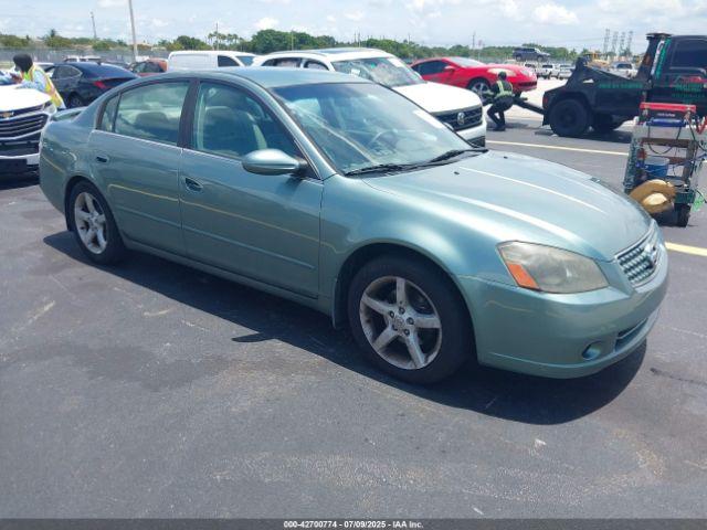  Salvage Nissan Altima