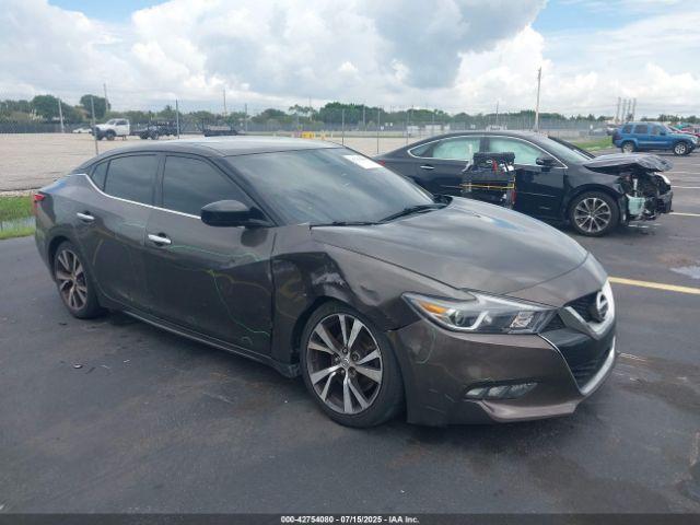 Salvage Nissan Maxima