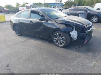  Salvage Kia Forte