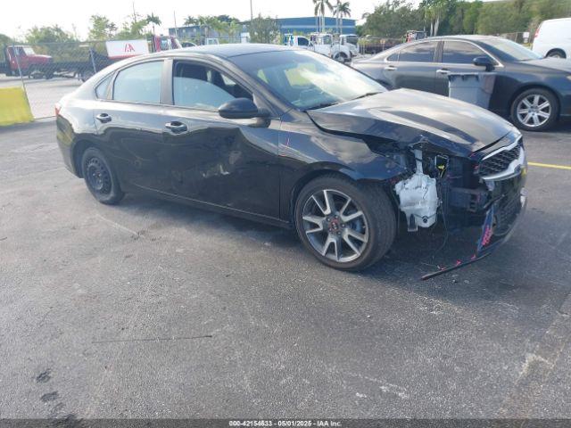  Salvage Kia Forte