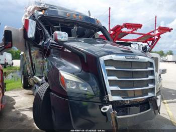  Salvage Freightliner New Cascadia 126