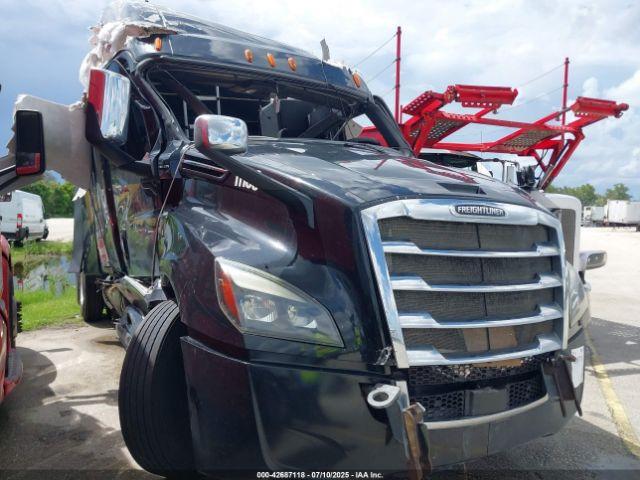 Salvage Freightliner New Cascadia 126