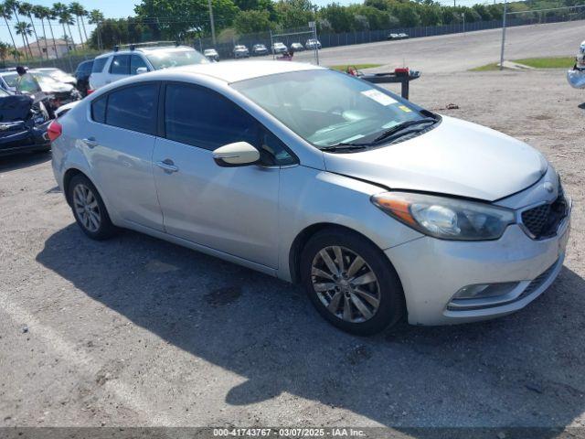  Salvage Kia Forte