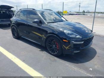 Salvage Porsche Cayenne