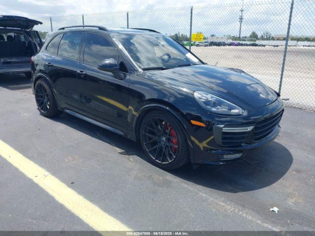 Salvage Porsche Cayenne