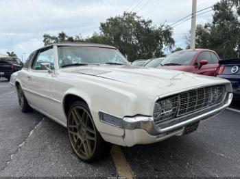  Salvage Ford Thunderbird