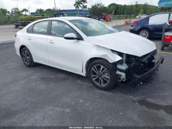  Salvage Kia Forte
