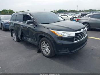  Salvage Toyota Highlander