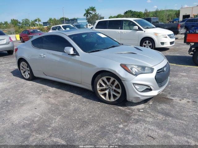  Salvage Hyundai Genesis