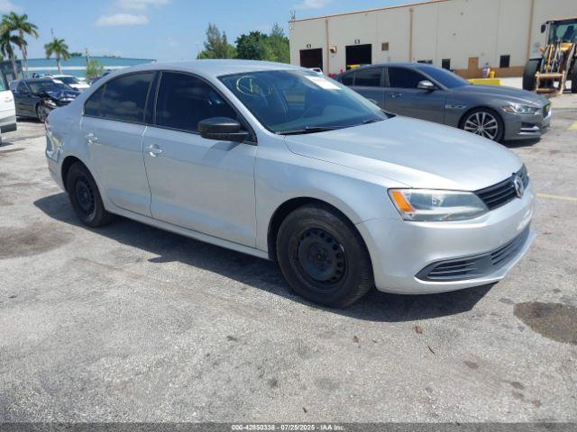  Salvage Volkswagen Jetta