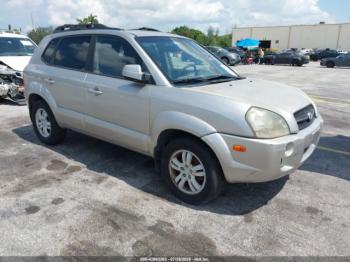  Salvage Hyundai TUCSON