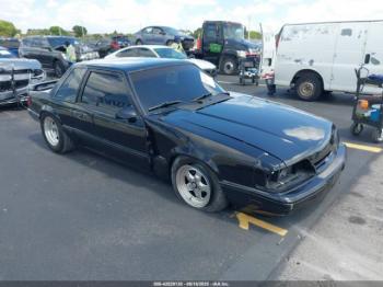  Salvage Ford Mustang