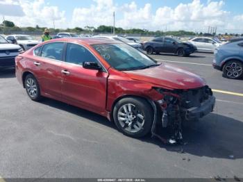  Salvage Nissan Altima