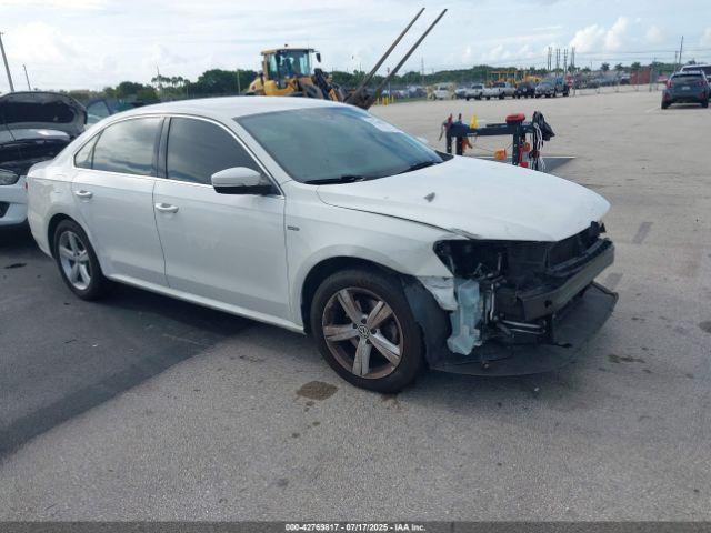  Salvage Volkswagen Passat