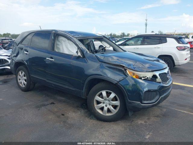  Salvage Kia Sorento